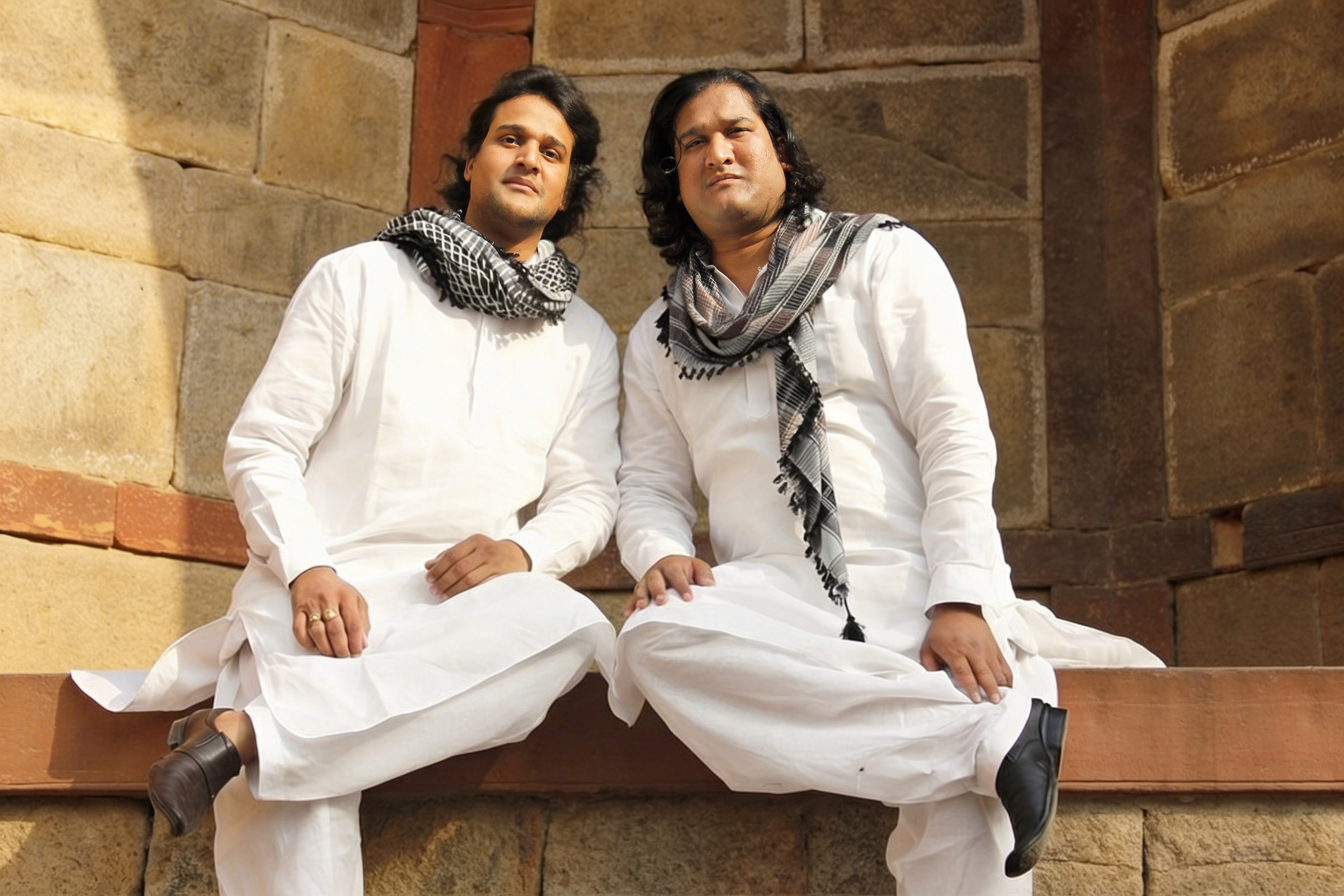 Nizami Bandhu at a Delhi heritage monument